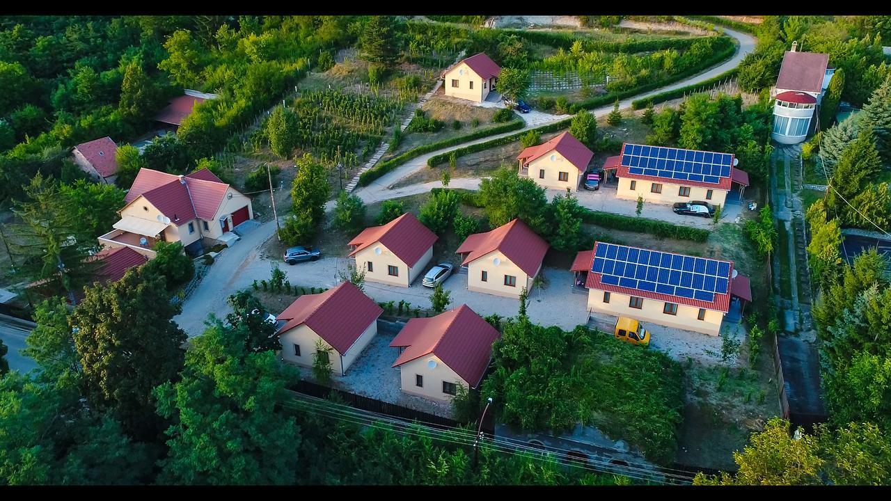 Tulipan Apartman Эгер Экстерьер фото